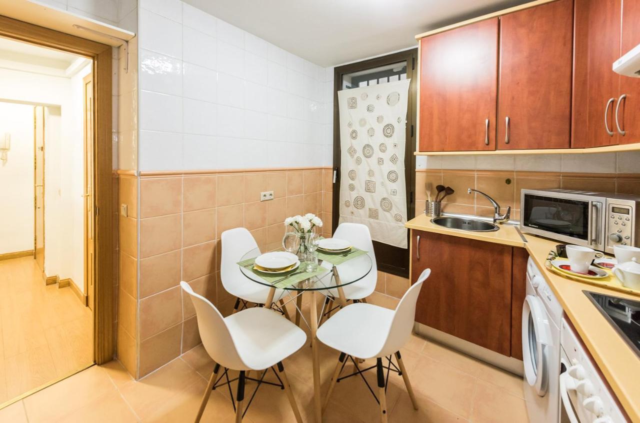 Gomez De Mora Apartman Madrid Kültér fotó