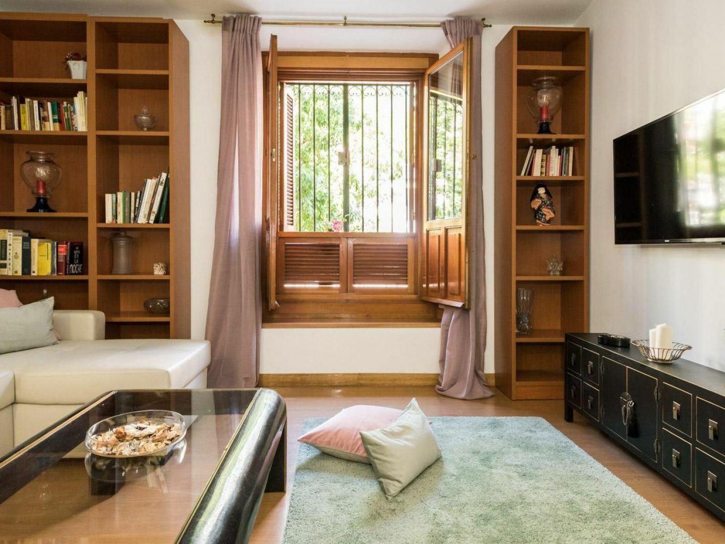 Gomez De Mora Apartman Madrid Kültér fotó